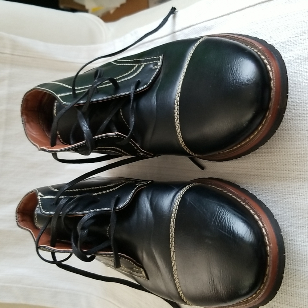 Young Men's Classic Black Dress Boot